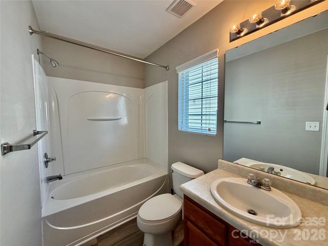 551 Tribune Drive, Charlotte, NC 28214