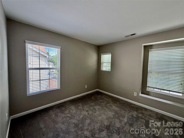 551 Tribune Drive, Charlotte, NC 28214