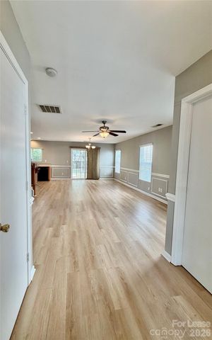 551 Tribune Drive, Charlotte, NC 28214