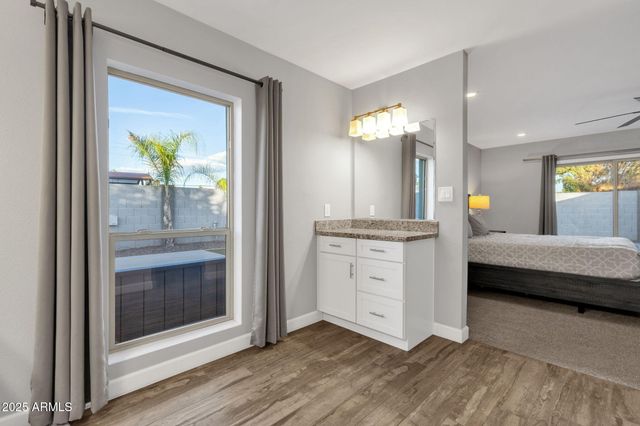 5210 E KAREN Drive, Scottsdale, AZ 85254