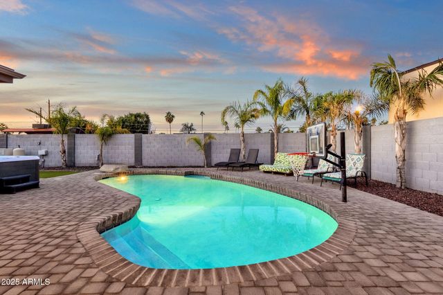 5210 E KAREN Drive, Scottsdale, AZ 85254