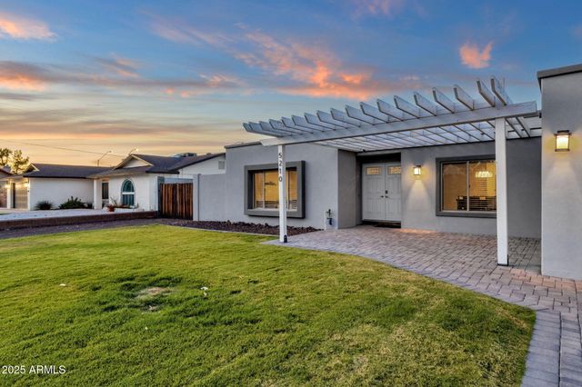 5210 E KAREN Drive, Scottsdale, AZ 85254