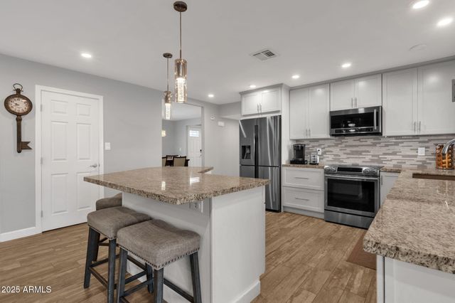 5210 E KAREN Drive, Scottsdale, AZ 85254