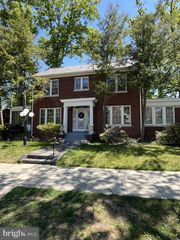 4601 17TH ST NW, Washington, DC 20011