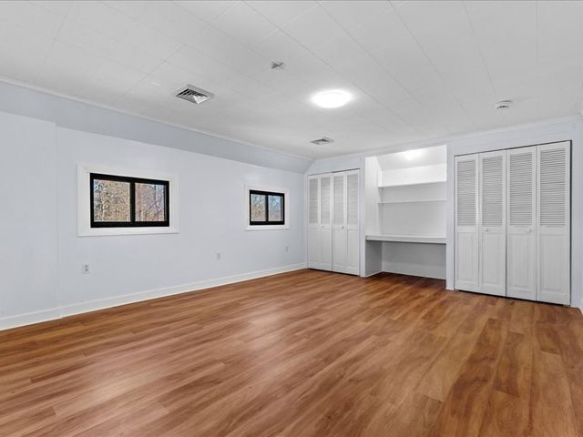 29 Orchard St, Southbridge, MA 01550