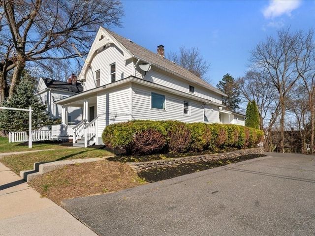 29 Orchard St, Southbridge, MA 01550