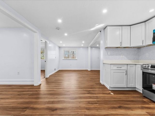 29 Orchard St, Southbridge, MA 01550
