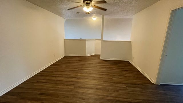 923 Simon Drive, Cedar Hill, TX 75104