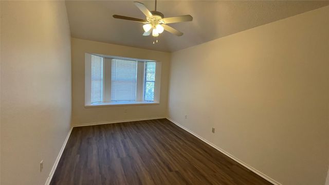 923 Simon Drive, Cedar Hill, TX 75104