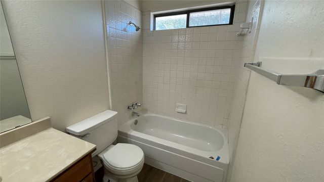 923 Simon Drive, Cedar Hill, TX 75104