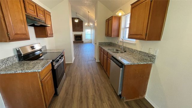 923 Simon Drive, Cedar Hill, TX 75104
