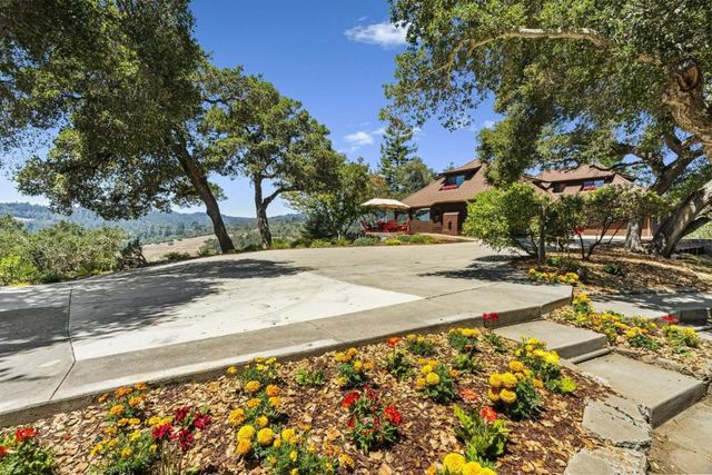 50 Magnifico Vita Lane, Watsonville, CA 95076