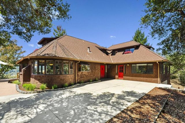 50 Magnifico Vita Lane, Watsonville, CA 95076
