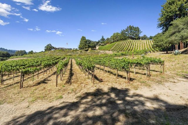 50 Magnifico Vita Lane, Watsonville, CA 95076