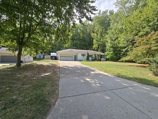 1772 Post Drive, Belmont, MI 49306