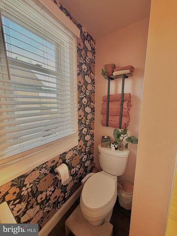 65 ARBUTUS AVE, Pitman, NJ 08071