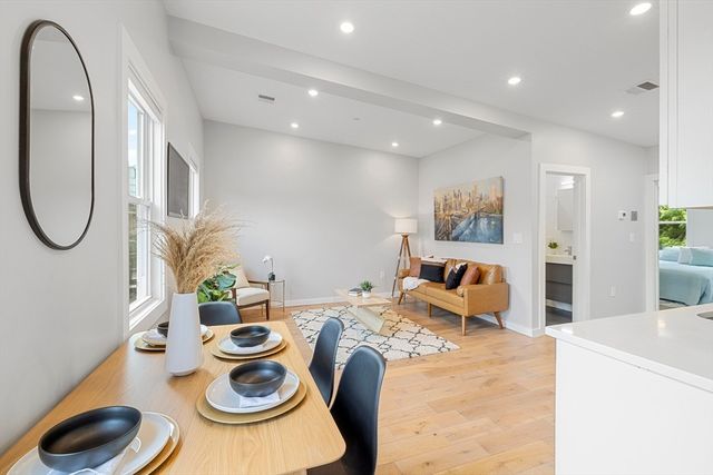 338 Hurley St 3, Cambridge, MA 02141