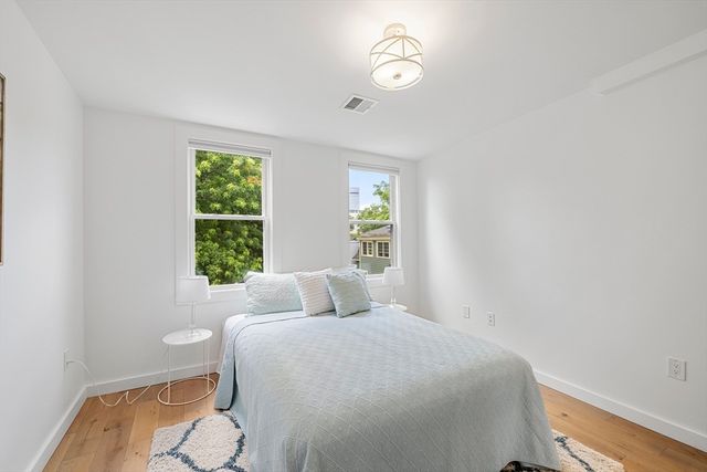 338 Hurley St 3, Cambridge, MA 02141