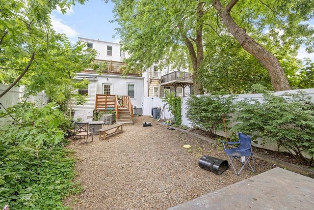 338 Hurley St 3, Cambridge, MA 02141