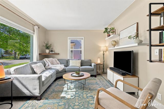 193 W 18th Street, Holland, MI 49423