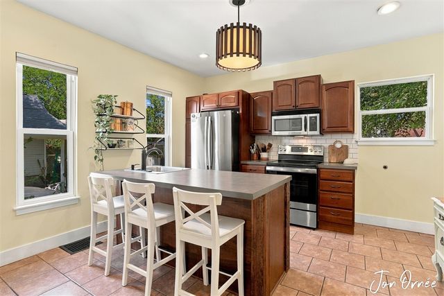 193 W 18th Street, Holland, MI 49423