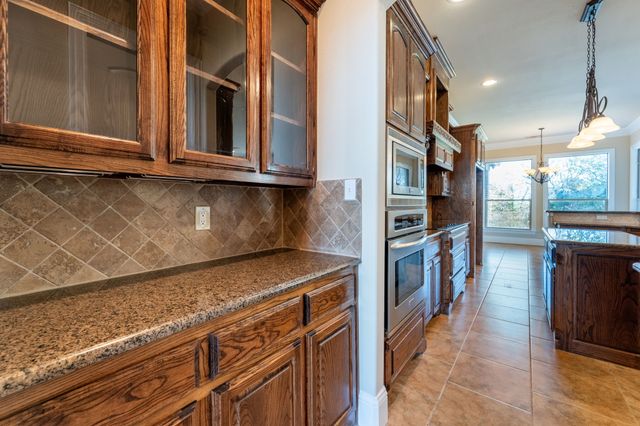 3278 Hillview Drive, Royse City, TX 75189