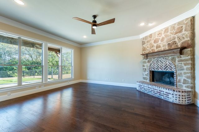 3278 Hillview Drive, Royse City, TX 75189