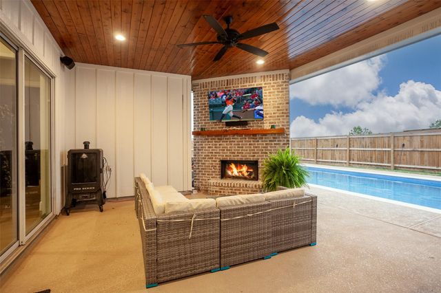 27540 Fm 365 Road, Beaumont, TX 77705