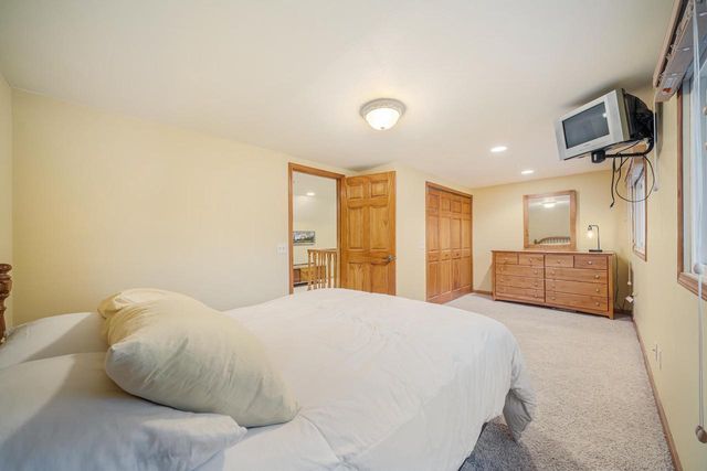 1717 N HARRIMAN STREET, Appleton, WI 54911