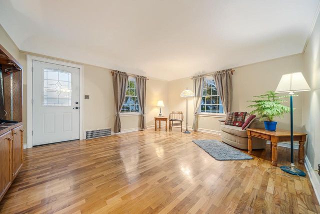 1717 N HARRIMAN STREET, Appleton, WI 54911