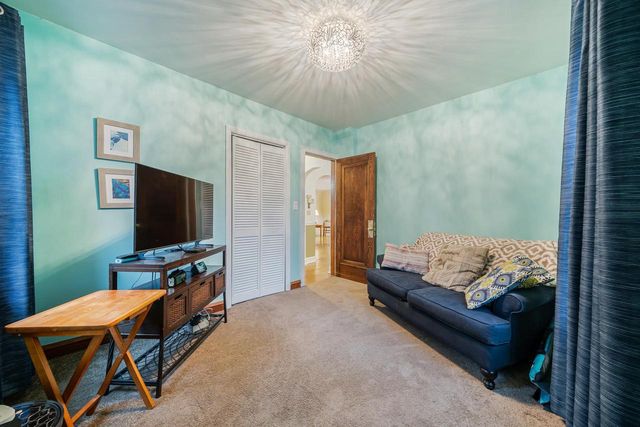 1717 N HARRIMAN STREET, Appleton, WI 54911