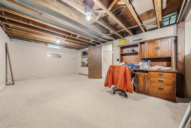 1717 N HARRIMAN STREET, Appleton, WI 54911