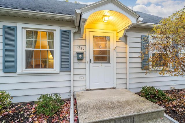 1717 N HARRIMAN STREET, Appleton, WI 54911