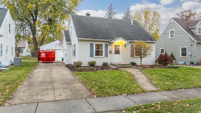 1717 N HARRIMAN STREET, Appleton, WI 54911