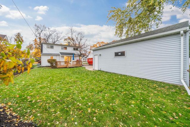 1717 N HARRIMAN STREET, Appleton, WI 54911