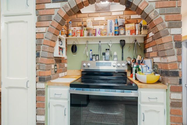 1717 N HARRIMAN STREET, Appleton, WI 54911