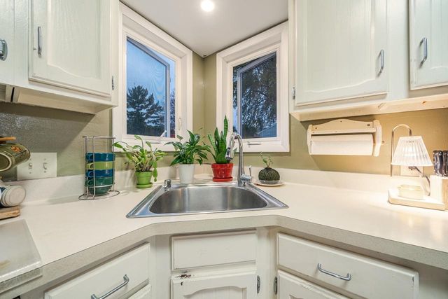 1717 N HARRIMAN STREET, Appleton, WI 54911