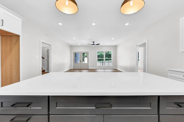 5570 Chambers Rd, Cumberland Furnace, TN 37051