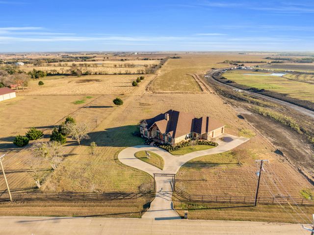 217 Hunter Pass, Waxahachie, TX 75165