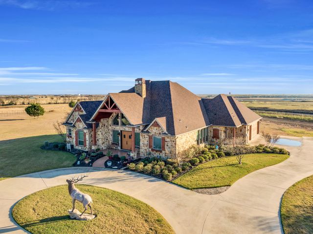 217 Hunter Pass, Waxahachie, TX 75165