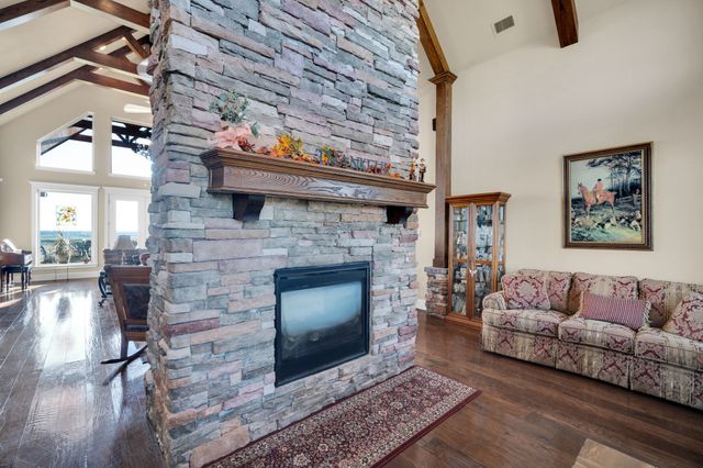 217 Hunter Pass, Waxahachie, TX 75165