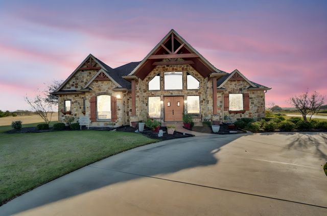 217 Hunter Pass, Waxahachie, TX 75165