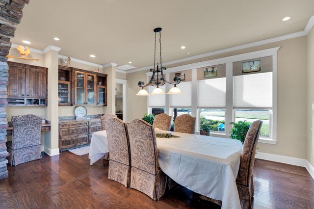 217 Hunter Pass, Waxahachie, TX 75165