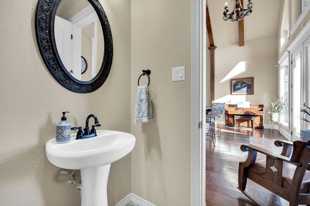 217 Hunter Pass, Waxahachie, TX 75165