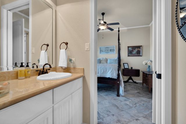 217 Hunter Pass, Waxahachie, TX 75165