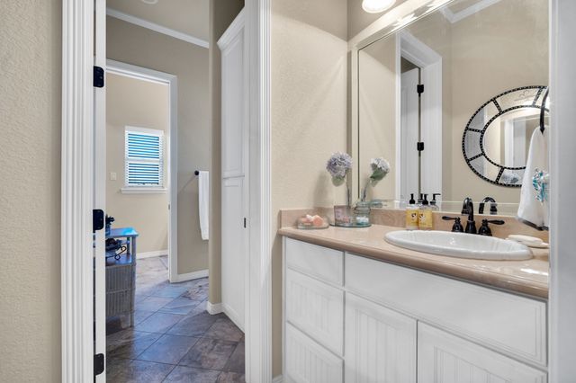 217 Hunter Pass, Waxahachie, TX 75165