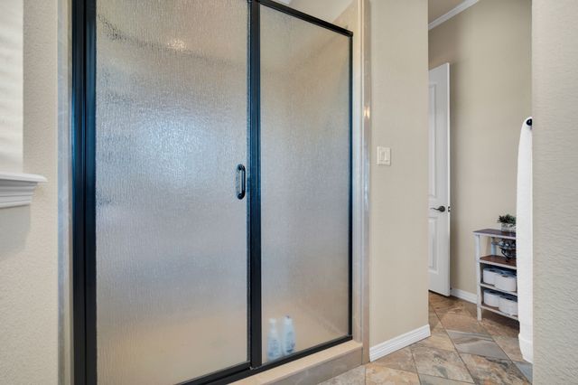 217 Hunter Pass, Waxahachie, TX 75165