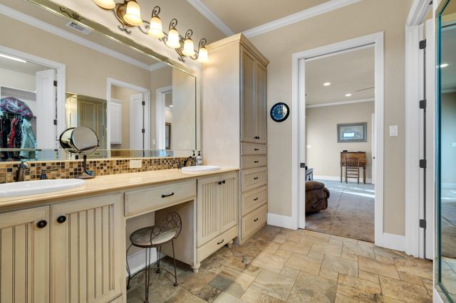 217 Hunter Pass, Waxahachie, TX 75165