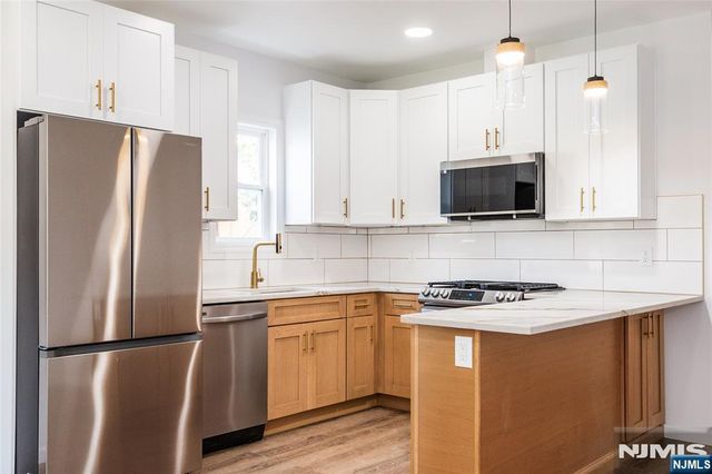 1150 Grove Street 2nd Floor, Irvington, NJ 07111