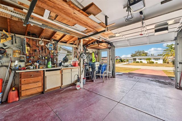 722 TAM O SHANTER AVENUE, Sun City Center, FL 33573